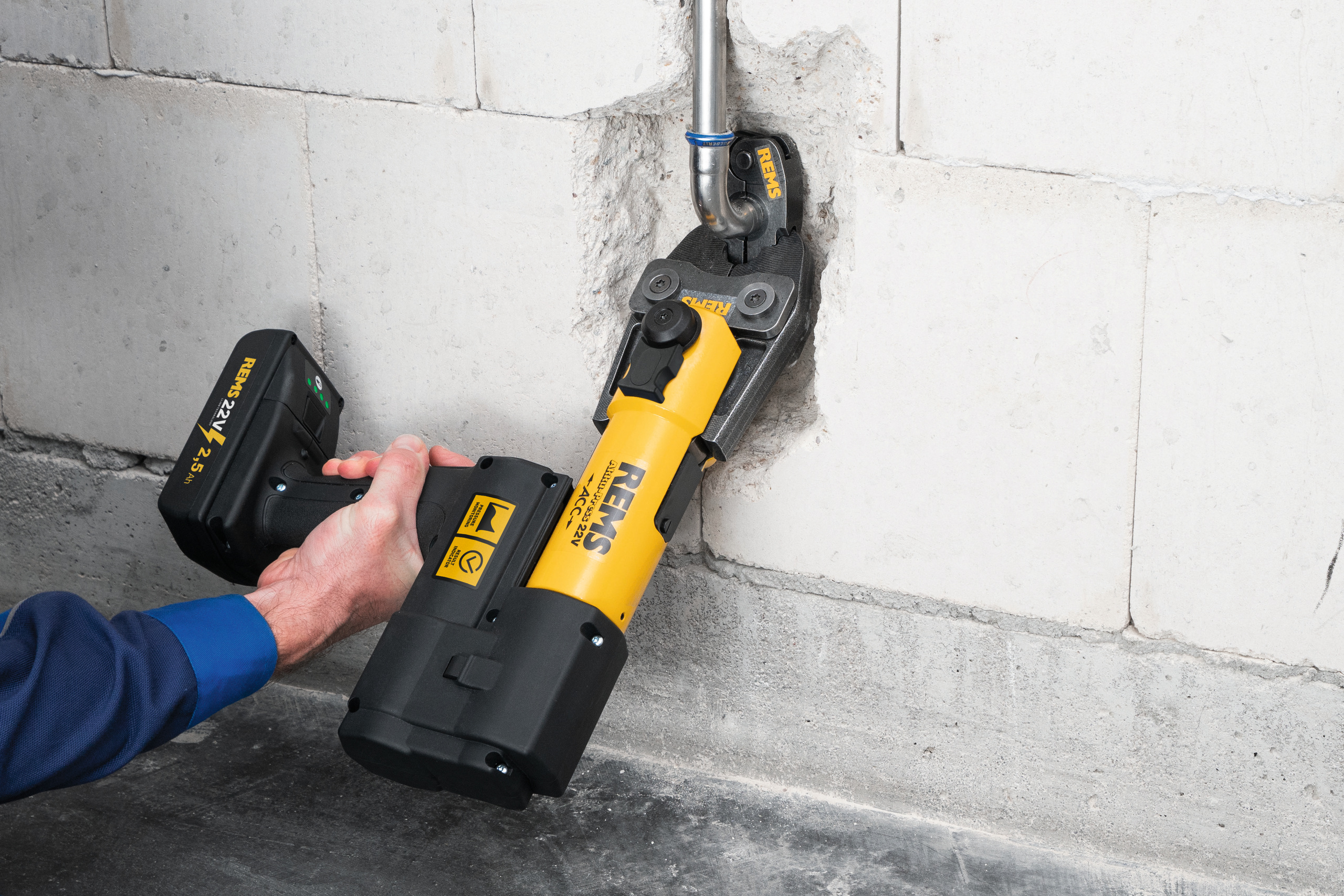 Akumulatorovy-lis-Akku-press-22-V-ACC-WHITE-Basic-pack