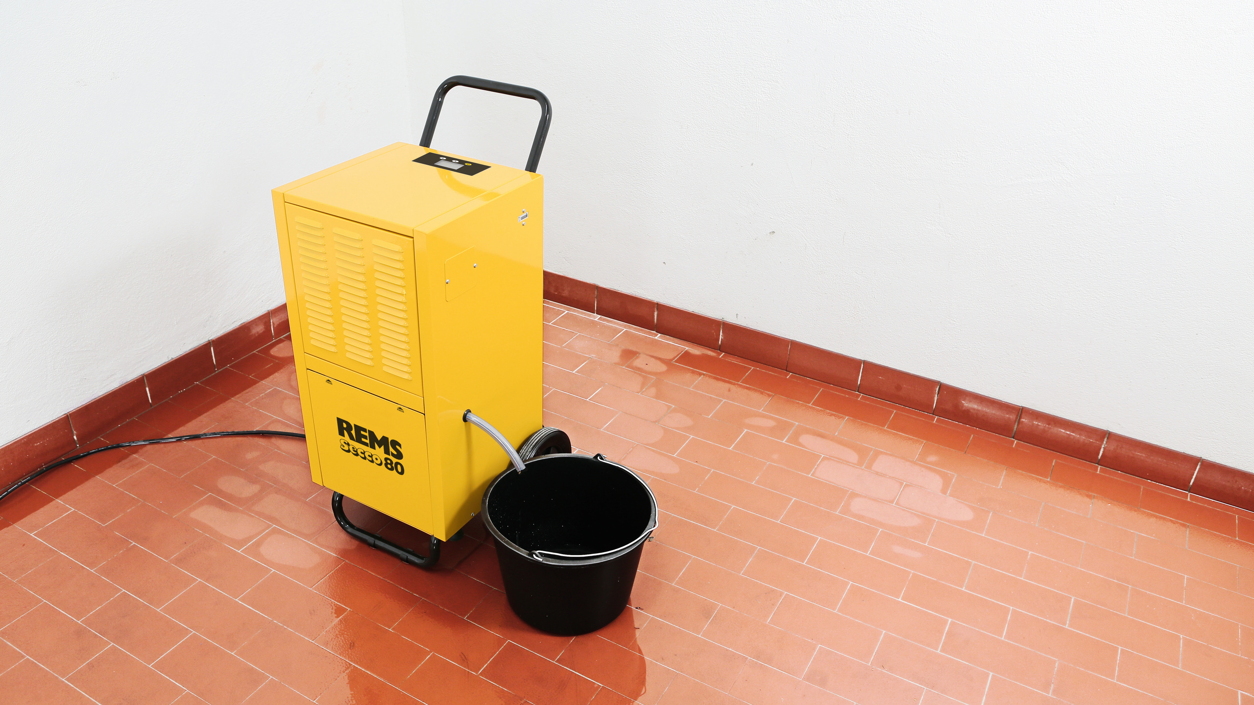 REMS-Secco-80-Set--na-vysus--a-odstr--vlhkosti-plus-MV