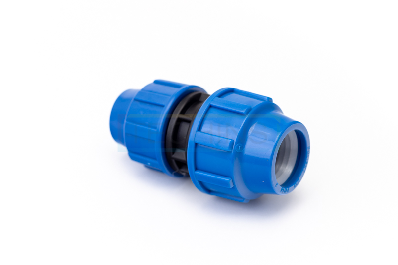 spojka-priama-redukovana-plastova