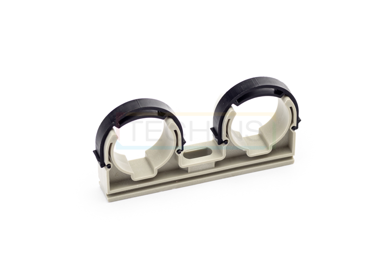 Prichytka-dvojita--PPR-2x32mm-so-strmeno